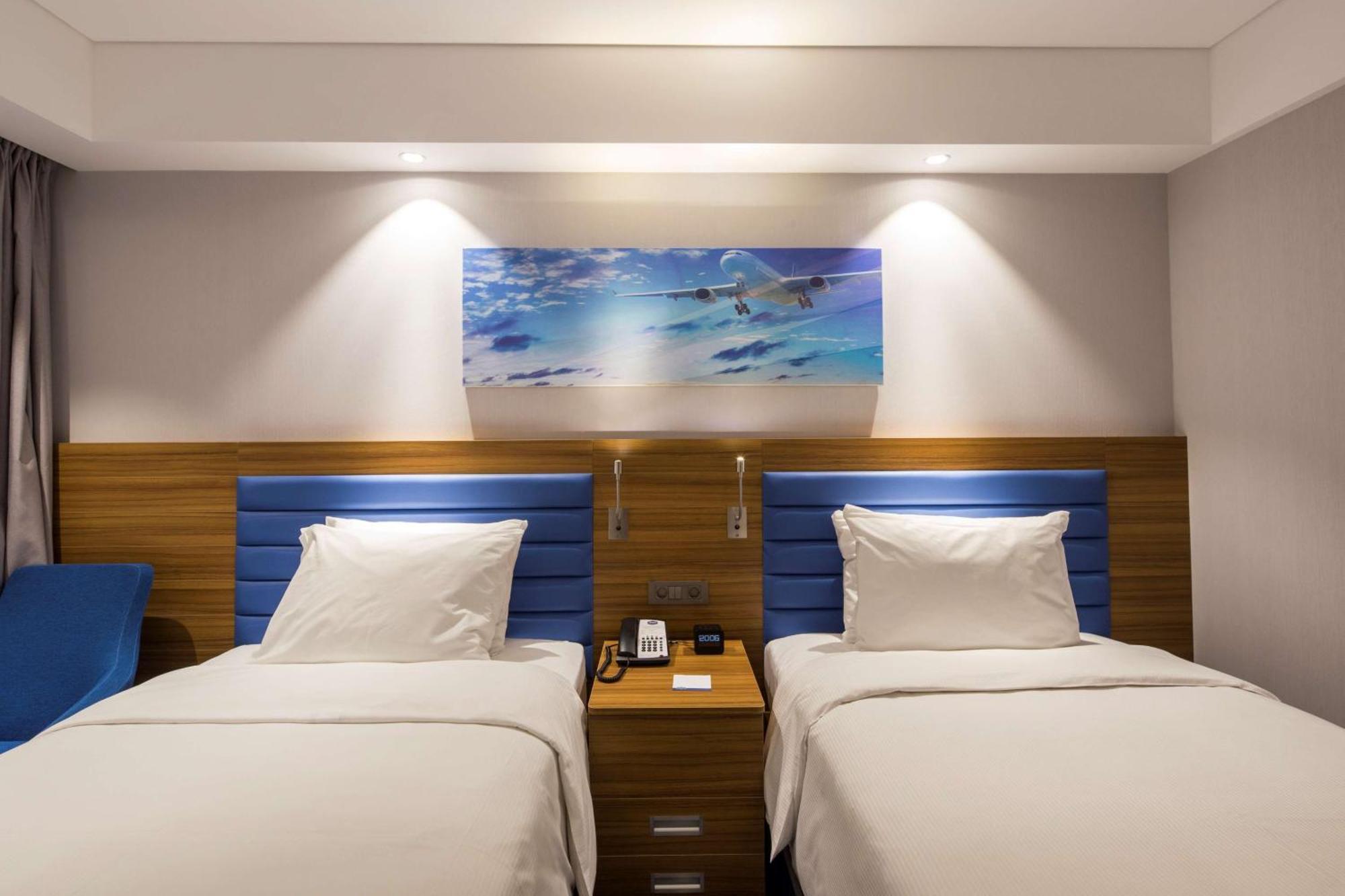 Hampton By Hilton Istanbul Kurtkoy Istambul Exterior foto