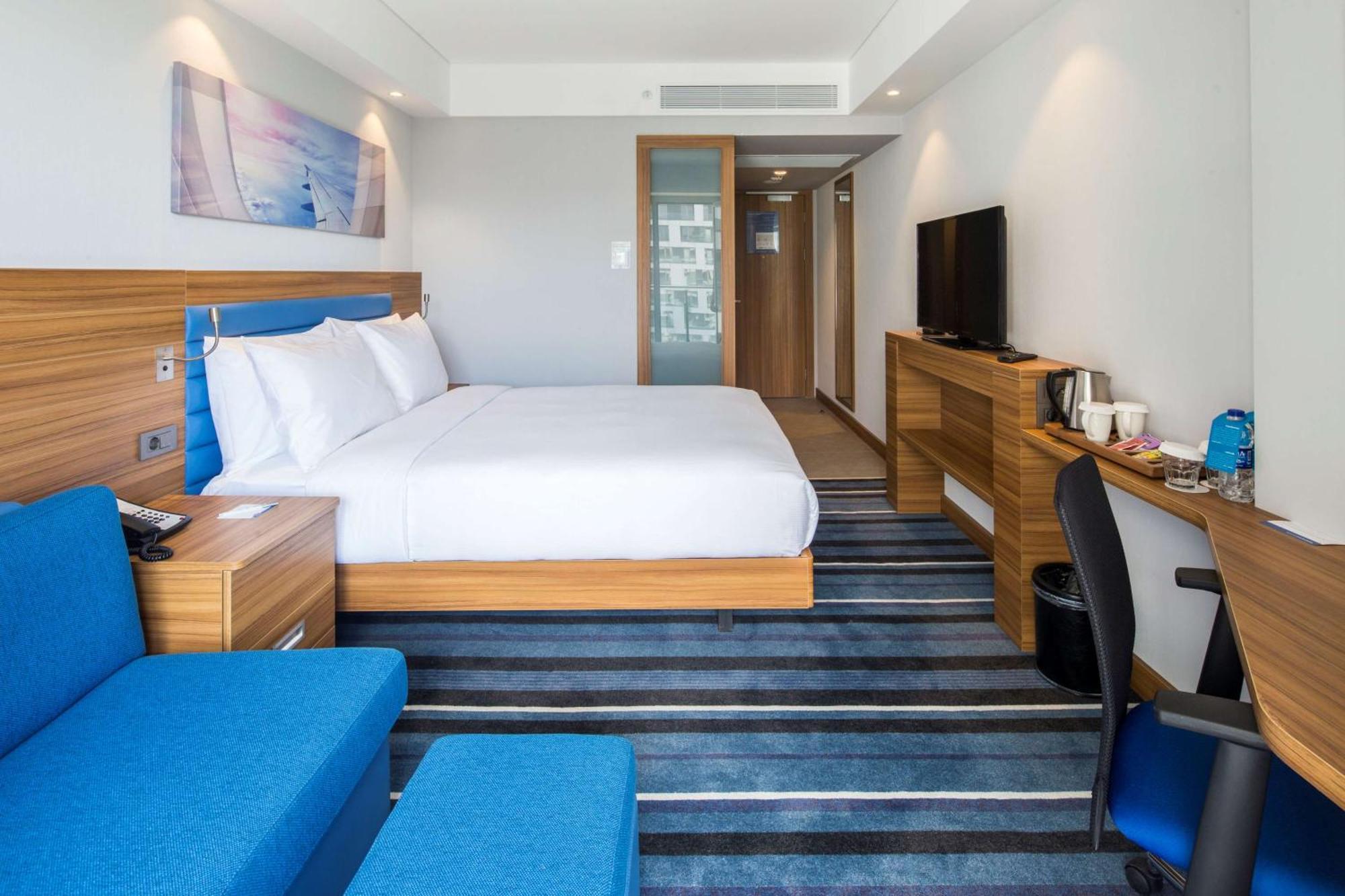 Hampton By Hilton Istanbul Kurtkoy Istambul Exterior foto